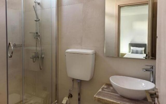 Cycladic Breeze Villas