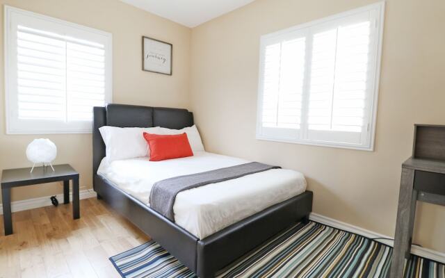 Travel District Burbank Private House