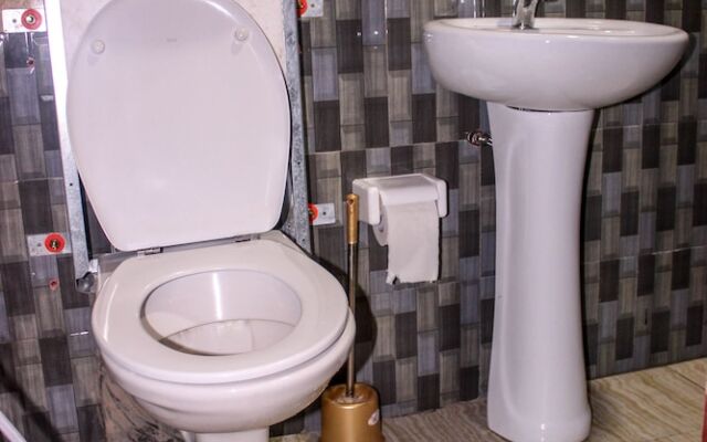 Savannah House - Hostel