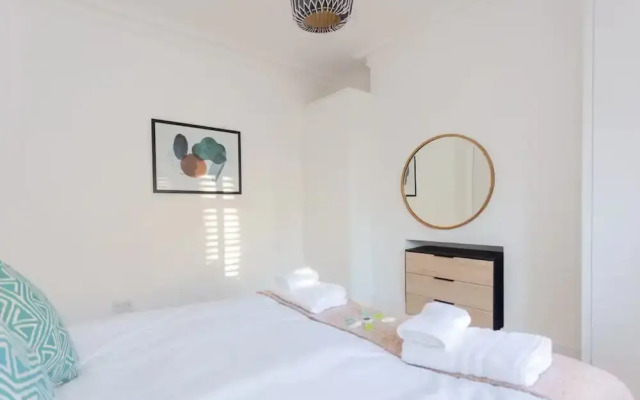 Luxury 2 Bedroom Garden Flat - Hackney