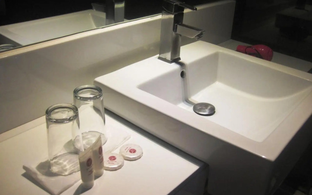 Tyche Boutique Hotel