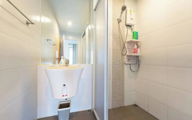 2BR 7 Mins Walk to BTS Bill Included