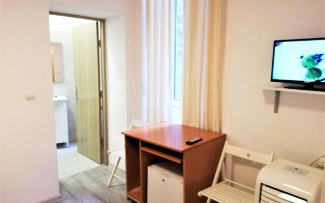 Studio Piata Amzei 1 (8 E)