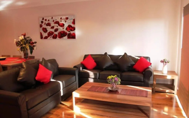 Serviced Houses Gowanbrae
