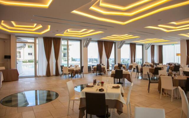 4 Spa Resort Hotel