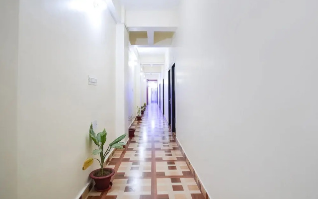 Fabhotel Grand Vatika