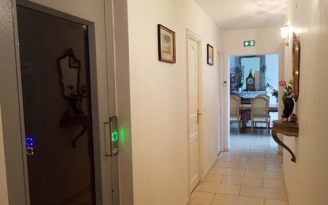 Domaine De Lardoisiere