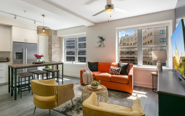 Modern Condos in California Building by Hosteeva