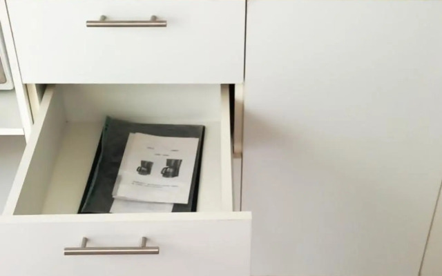 Central, Bright and Comfortable Apartment with balcony