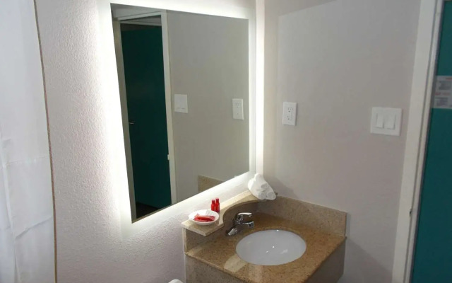 SureStay Studio by Best Western Virginia Beach Oceanfront