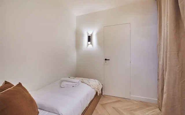 Amazing AC Apartment Center of Paris Le Marais