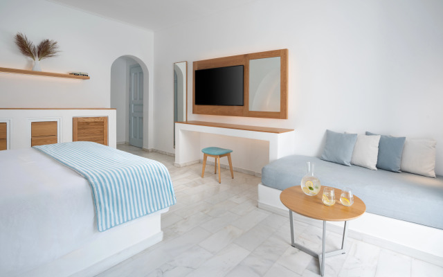 Santorini Kastelli Resort