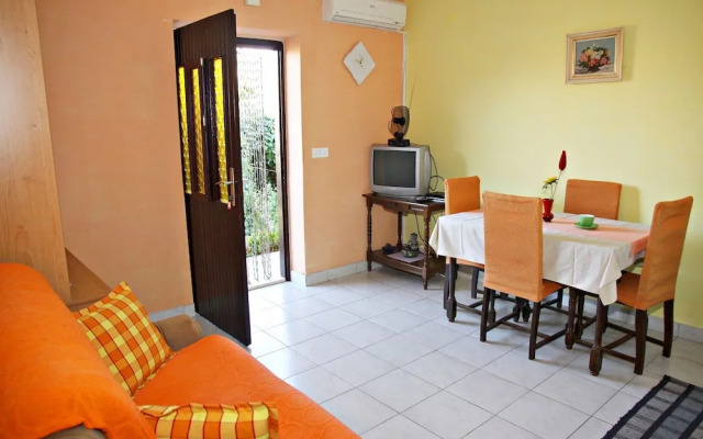 Nikola - 200 m From Beach - A1
