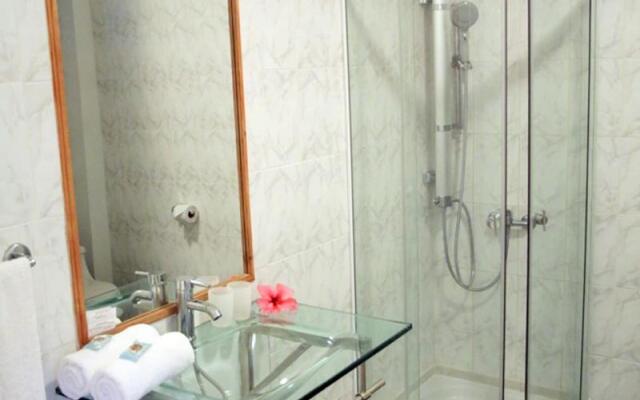 Tupa Hotel