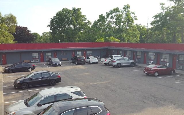 Niagara Inn & Suites