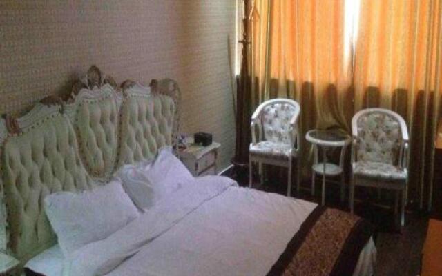 Yijia Business Inn