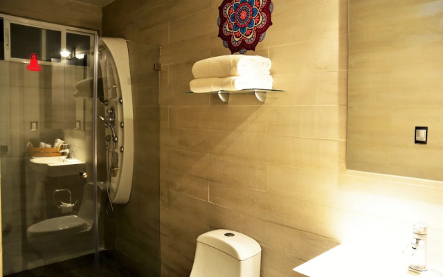 Shunya Apartment