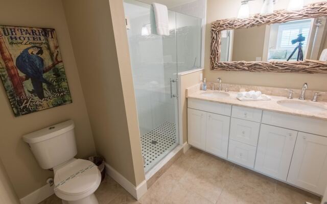 Sunshine Reef Apartment 4