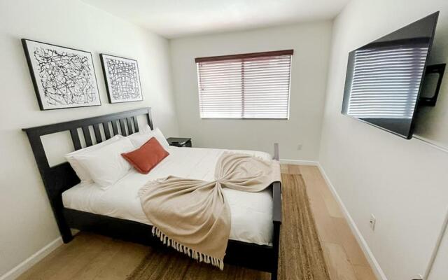 Supreme 2BD/3BA Condo - Los Angeles