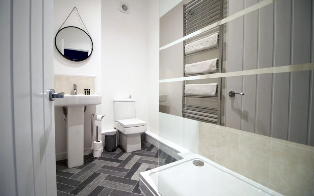 Minister House Apt 1 by Tŷ SA