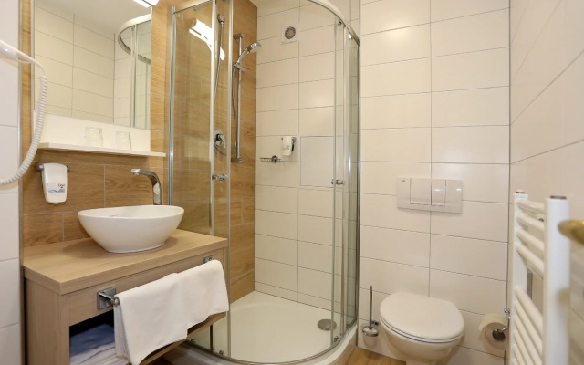 ASTORIA  & Medical Spa