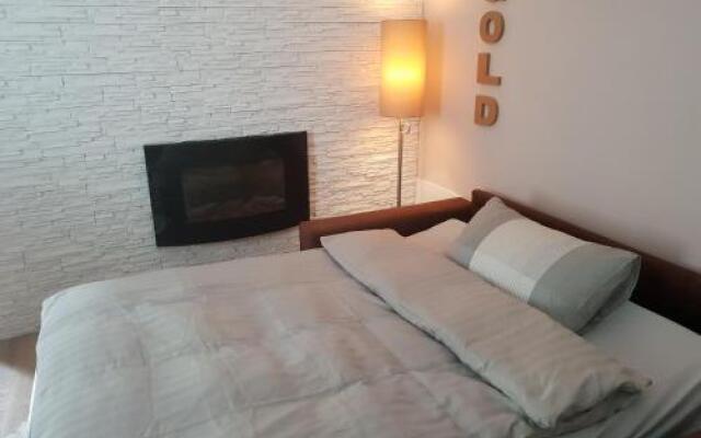For You Apartments Gold & Silver