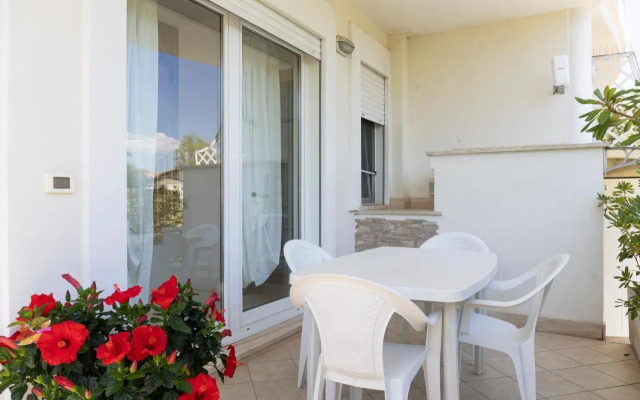 Nice villa only 100m from the beach