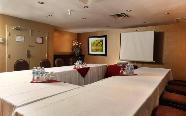 Park Inn By Radisson Toronto - Markham