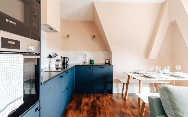 Redland Suites - Apartment 7