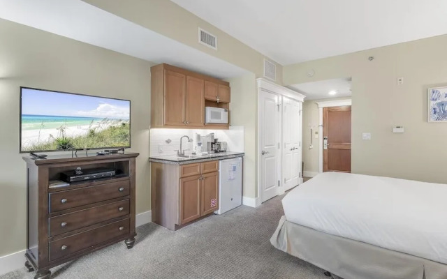 Margot Bay Condo by RedAwning