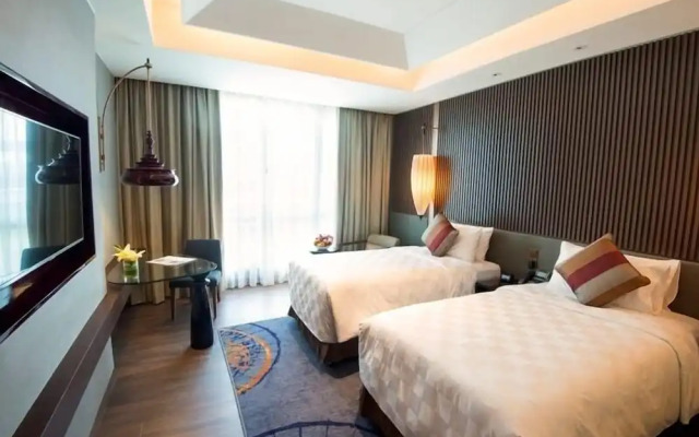 Sedona Hotel Inya Wing