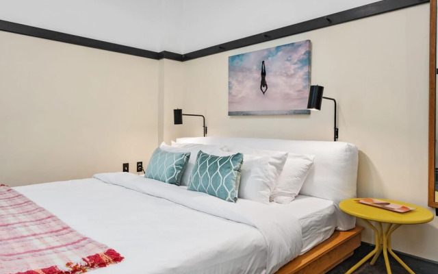 Kasa Atrium Studio East Liberty The Maverick