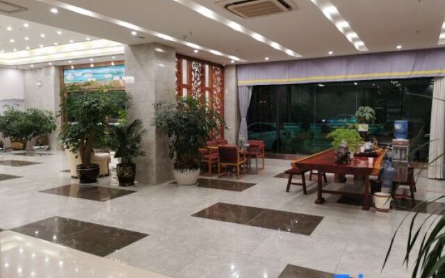Yuxi Tiancheng Xianhu Hotel