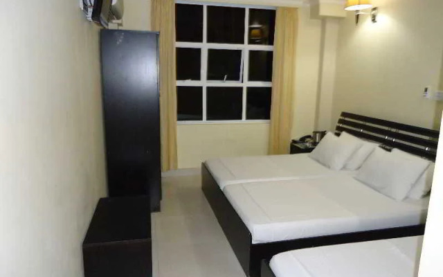 City Beach Hotel