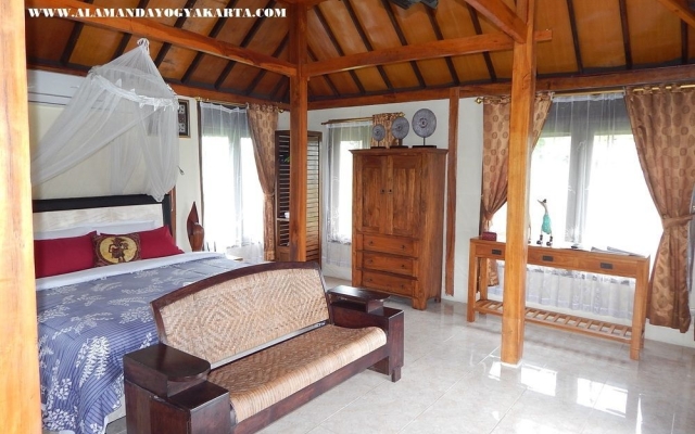 Alamanda Villa's Rooms & Adventure