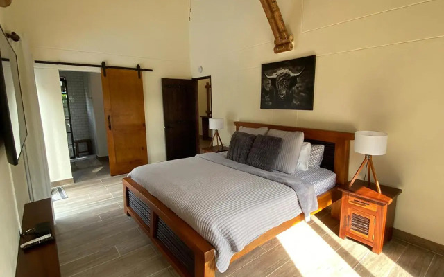 Fincas Panaca H10 - Luxury Villa with Pool & Jacuzzi