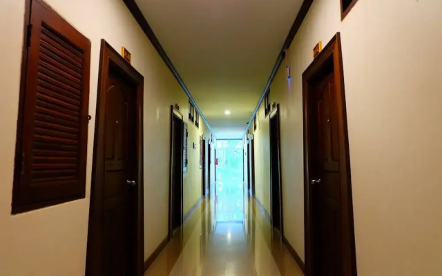 Baan Suanphet Resort