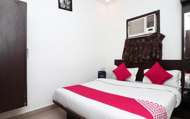 OYO 8074 Hotel G 9