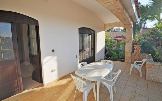 Villa Magnolia 2 - 8 Posti a Pochi Metri dal Mare