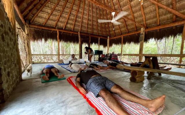 Aldea Maya Ha Cabanas Con Cenotes
