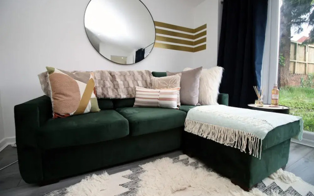 Minister House Apt 1 by Tŷ SA