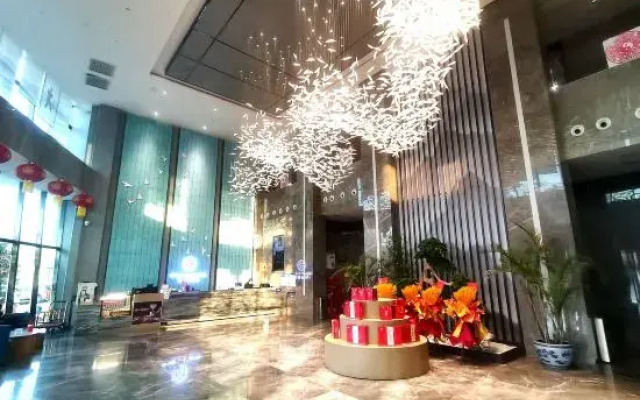 Xingcheng Hotel (International Trade Plaza, Chuncheng City, Wenxian County)