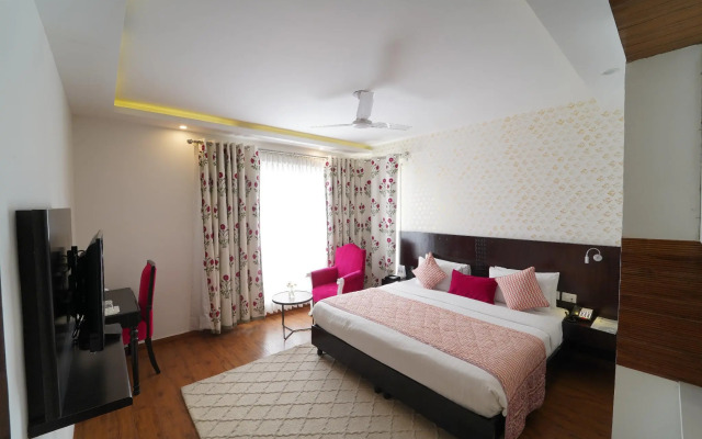 Rockland Hotel - C R Park