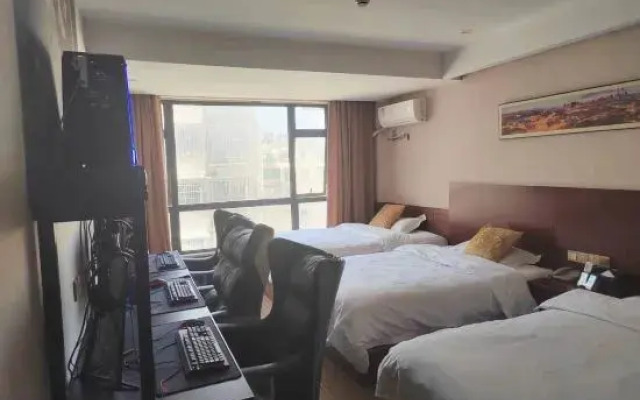 The Wall Street Holiday Hotel