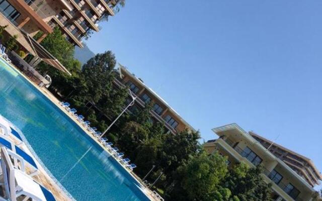 Leo Group BEST STUDIO 1101 Dreamland Oasis CHAKVI