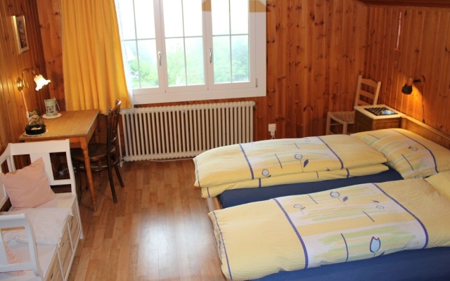 Carefully Furnished Holiday Residence In A Typical Berner Oberland House – Guest Rooms – Hasliberg