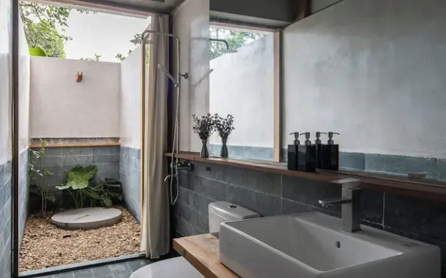 Hachi Homestay & Spa