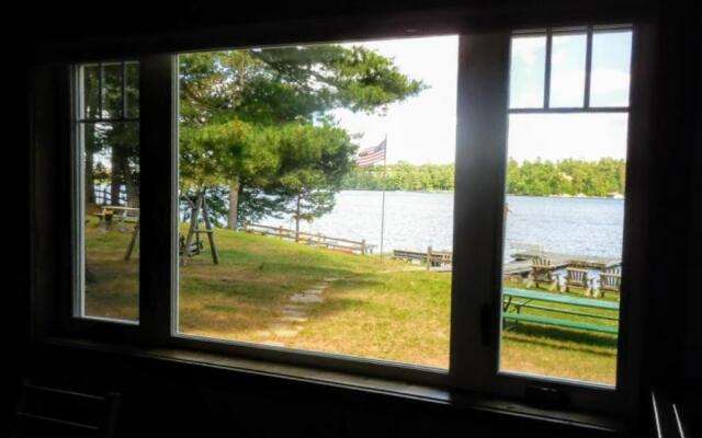 Knotty Pine- White Pine