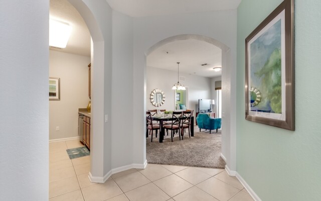 4114 Breakview Drive #403