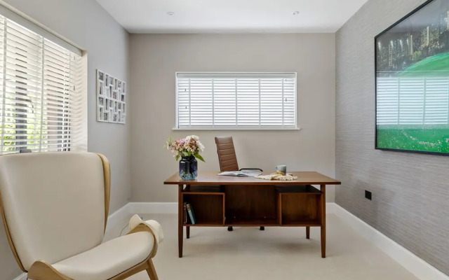 Gable View in Combeinteignhead